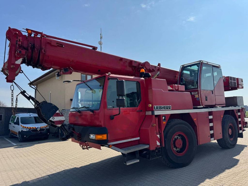 Liebherr LTM 1030-2.1 - Grúa todo terreno: foto 1 Liebherr LTM 1030-2.1 - Grúa todo terreno: foto 1