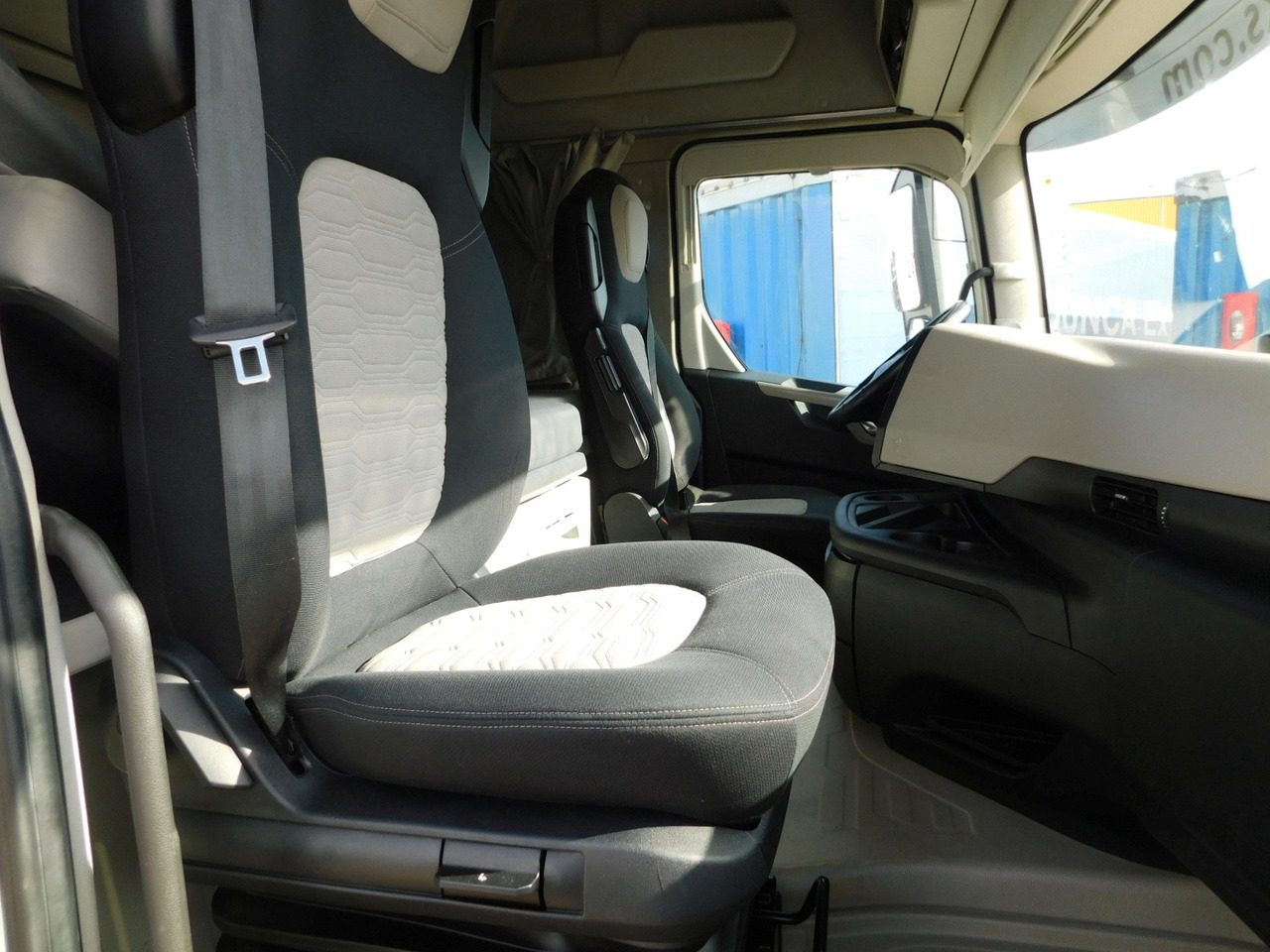 Ford F max 4x2 scab e6 12s2620 - Cabeza tractora: foto 5 Ford F max 4x2 scab e6 12s2620 - Cabeza tractora: foto 5