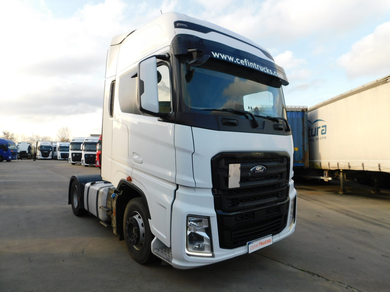Ford F max 4x2 scab e6 12tx2620 - Cabeza tractora: foto 2 Ford F max 4x2 scab e6 12tx2620 - Cabeza tractora: foto 2