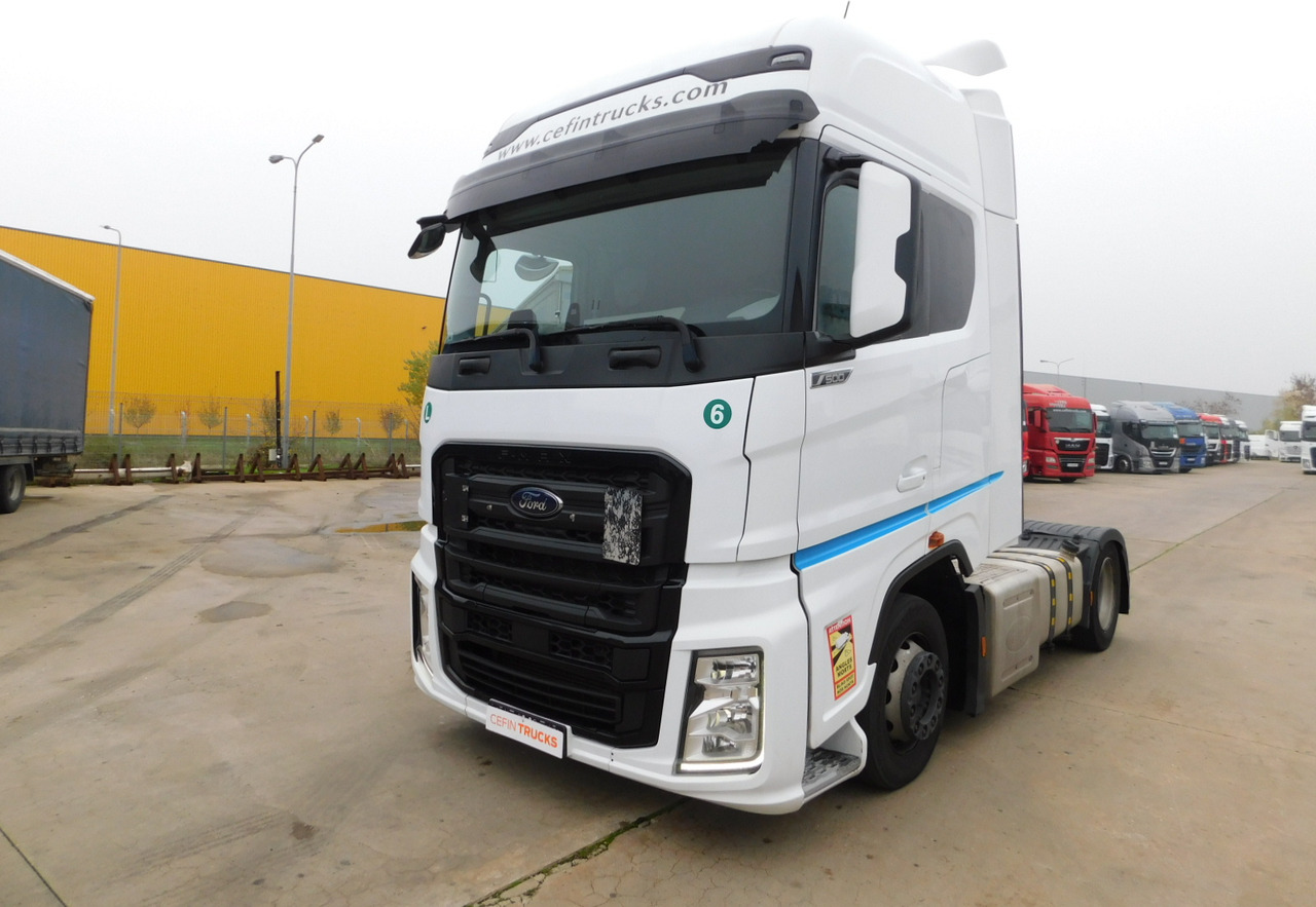 Ford F max ll 4x2 scab e6 12tx2620 - Cabeza tractora: foto 1 Ford F max ll 4x2 scab e6 12tx2620 - Cabeza tractora: foto 1