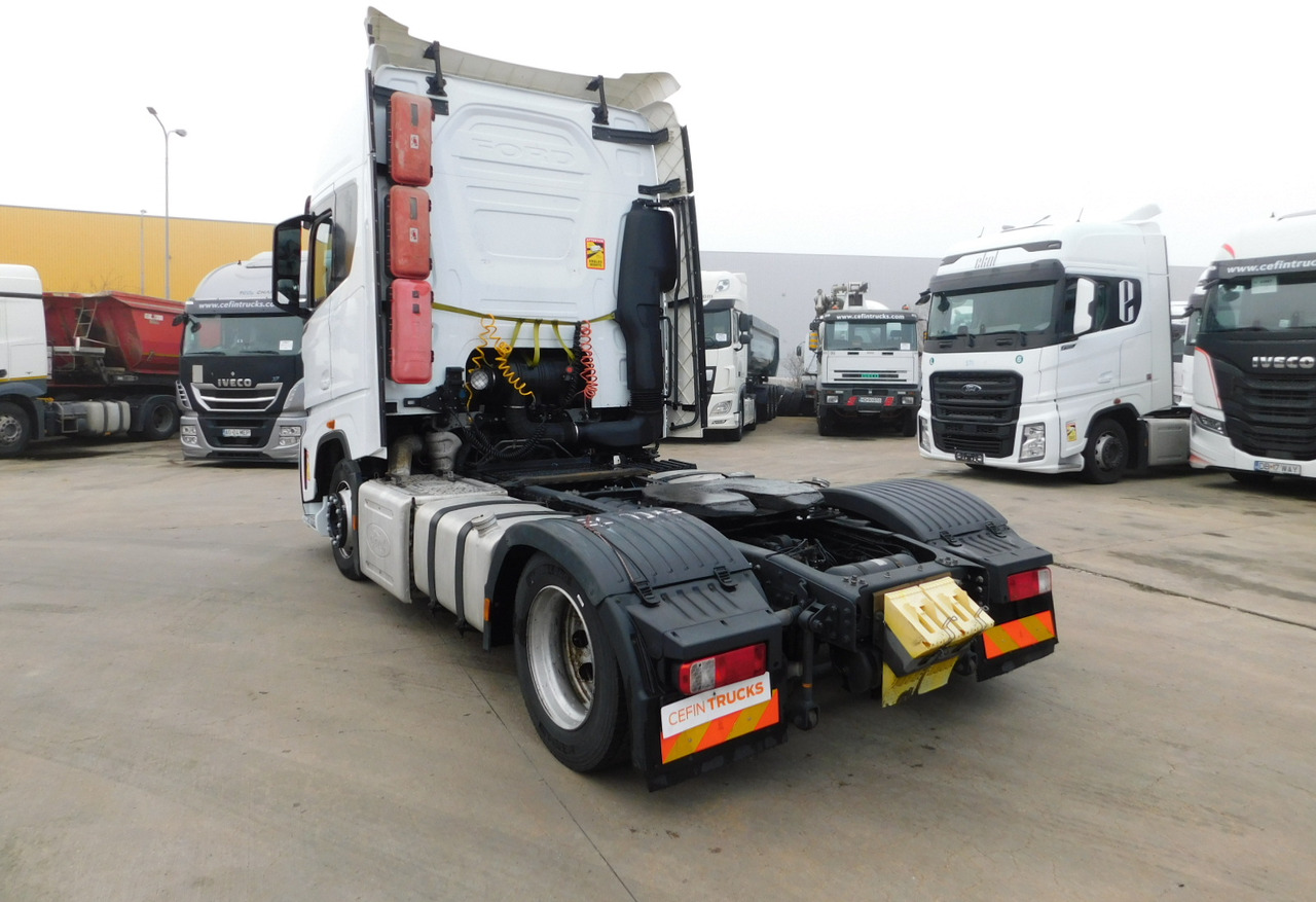 Ford F max ll 4x2 scab e6 12tx2620 - Cabeza tractora: foto 4 Ford F max ll 4x2 scab e6 12tx2620 - Cabeza tractora: foto 4