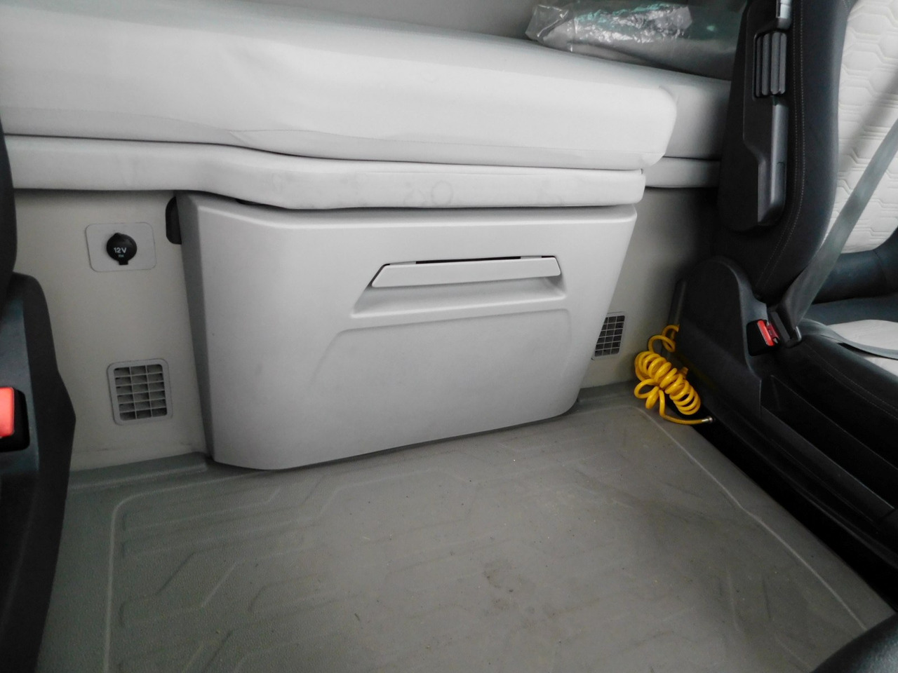 Cabeza tractora Ford F max ll 4x2 scab e6 12tx2620: foto 8 Cabeza tractora Ford F max ll 4x2 scab e6 12tx2620: foto 8