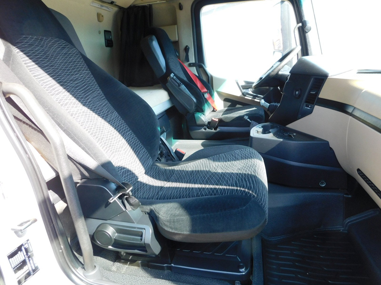 Mercedes Actros 1840 - Cabeza tractora: foto 5 Mercedes Actros 1840 - Cabeza tractora: foto 5
