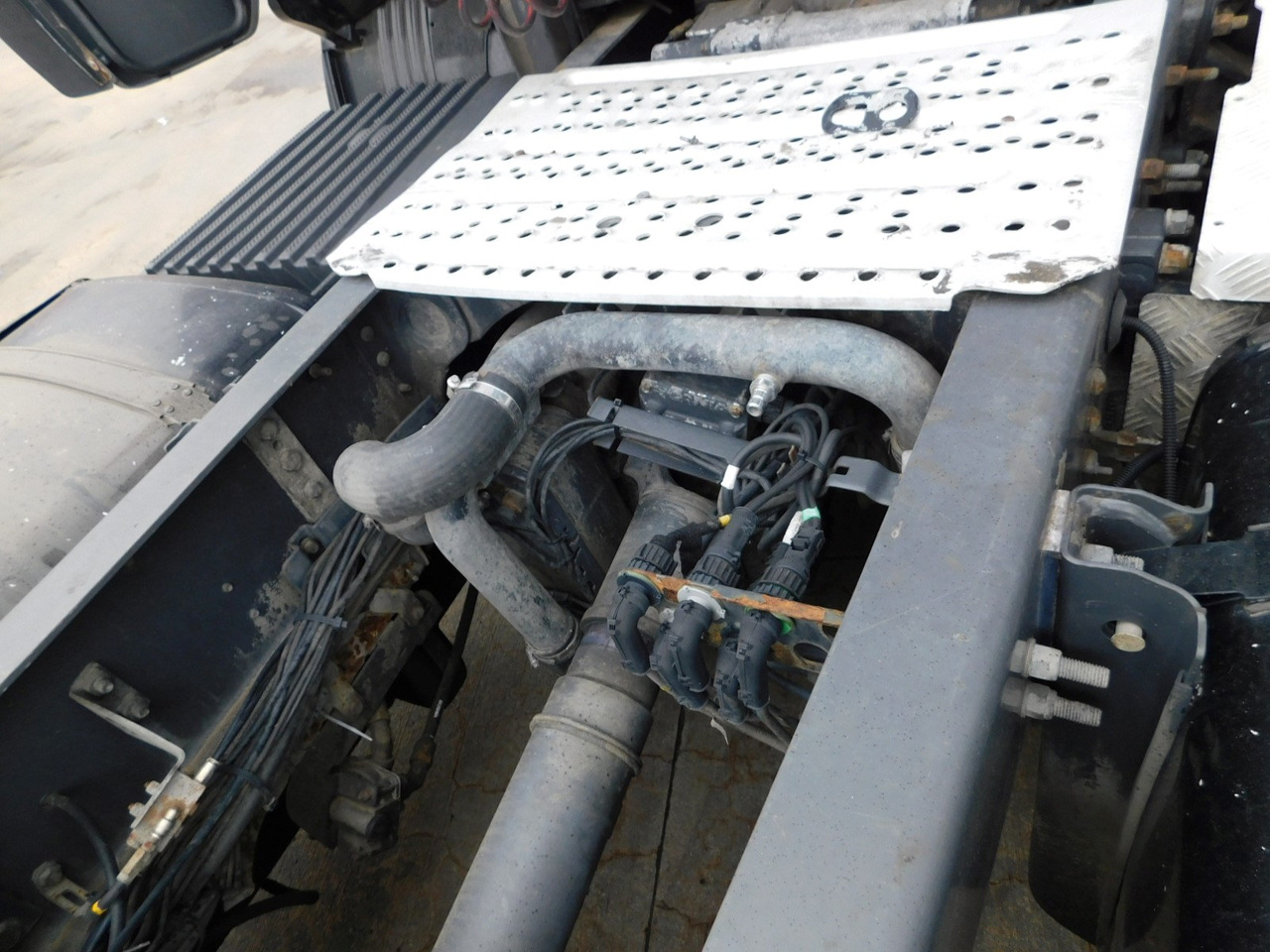 Cabeza tractora Scania R480: foto 7