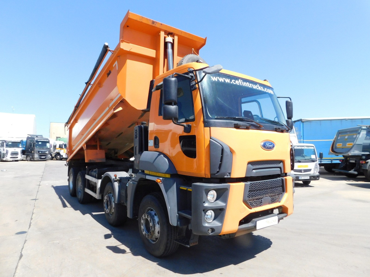 Ford 4142d 8x4 dcab e6 16s2230 - Camión volquete: foto 2 Ford 4142d 8x4 dcab e6 16s2230 - Camión volquete: foto 2