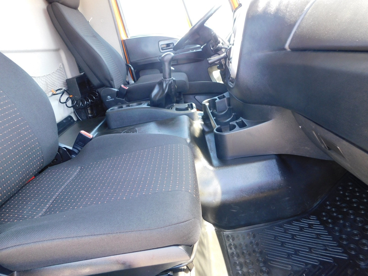 Ford 4142d 8x4 dcab e6 16s2230 - Camión volquete: foto 5 Ford 4142d 8x4 dcab e6 16s2230 - Camión volquete: foto 5