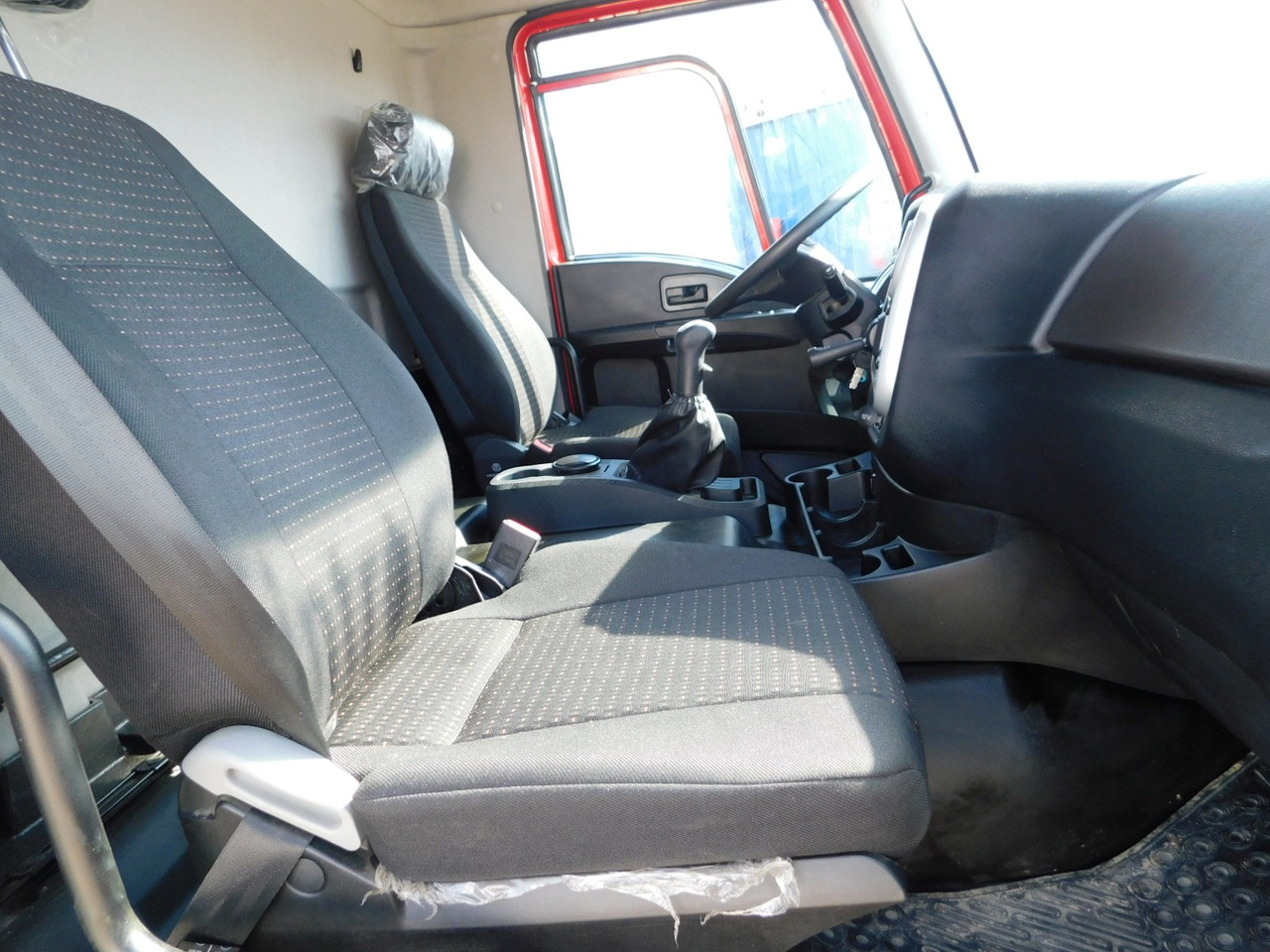Ford 4142d 8x4 dcab e6 16s2230 ecotorq - Camión volquete: foto 5 Ford 4142d 8x4 dcab e6 16s2230 ecotorq - Camión volquete: foto 5