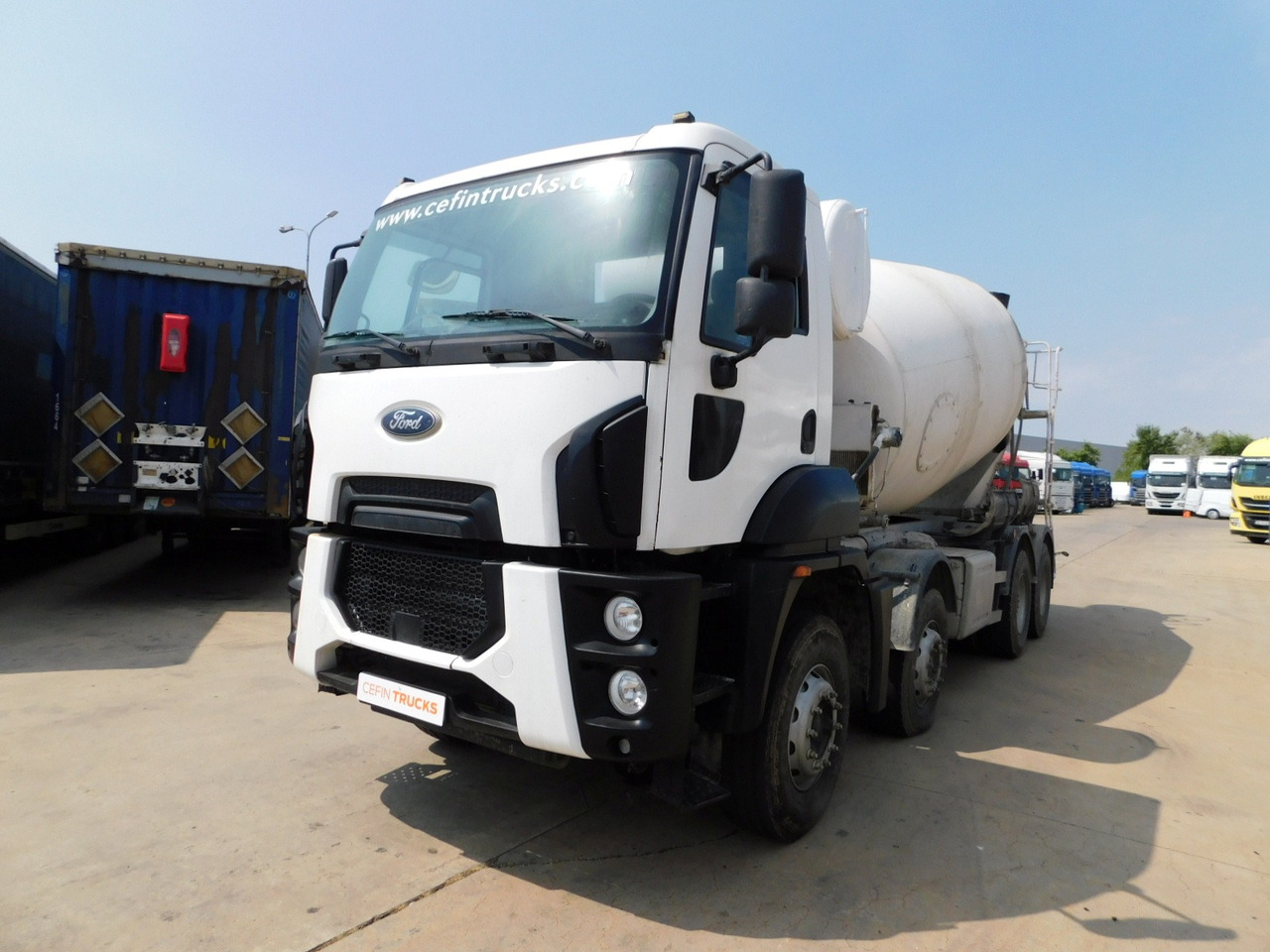 Ford Lt12xl 7h cargo 4142m - Camión hormigonera: foto 1 Ford Lt12xl 7h cargo 4142m - Camión hormigonera: foto 1
