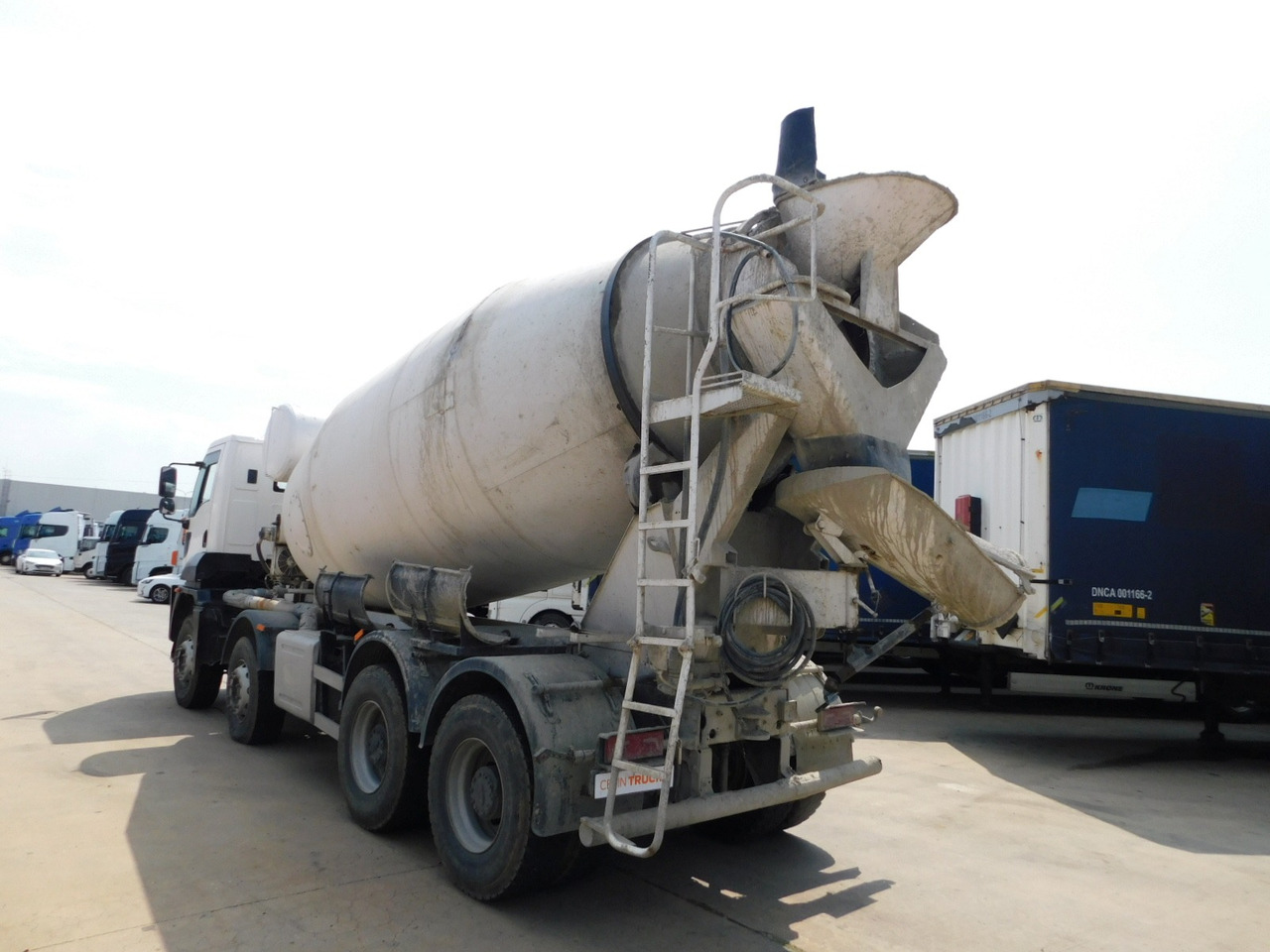 Ford Lt12xl 7h cargo 4142m - Camión hormigonera: foto 4 Ford Lt12xl 7h cargo 4142m - Camión hormigonera: foto 4