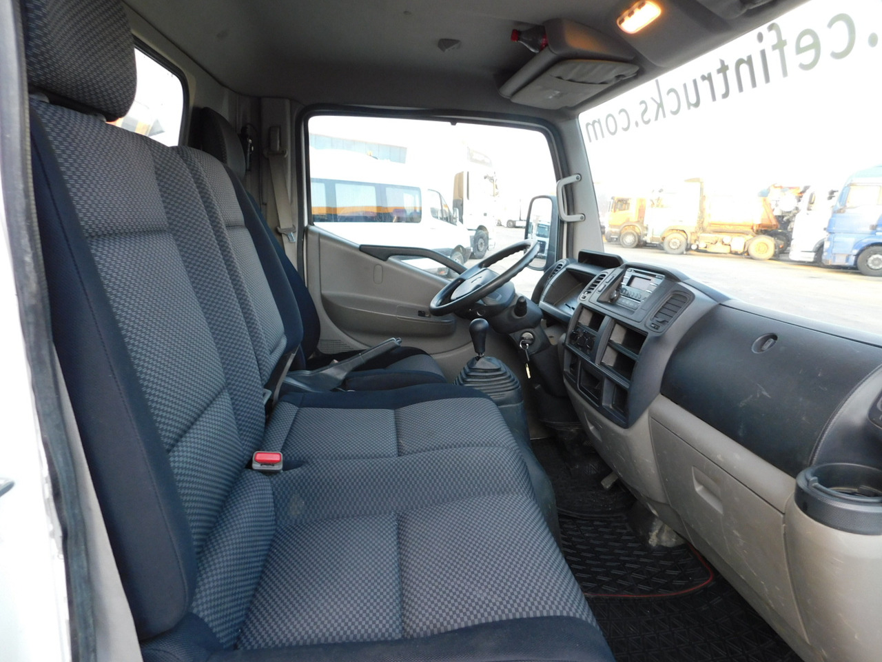 Renault Maxity - Camión volquete: foto 5 Renault Maxity - Camión volquete: foto 5
