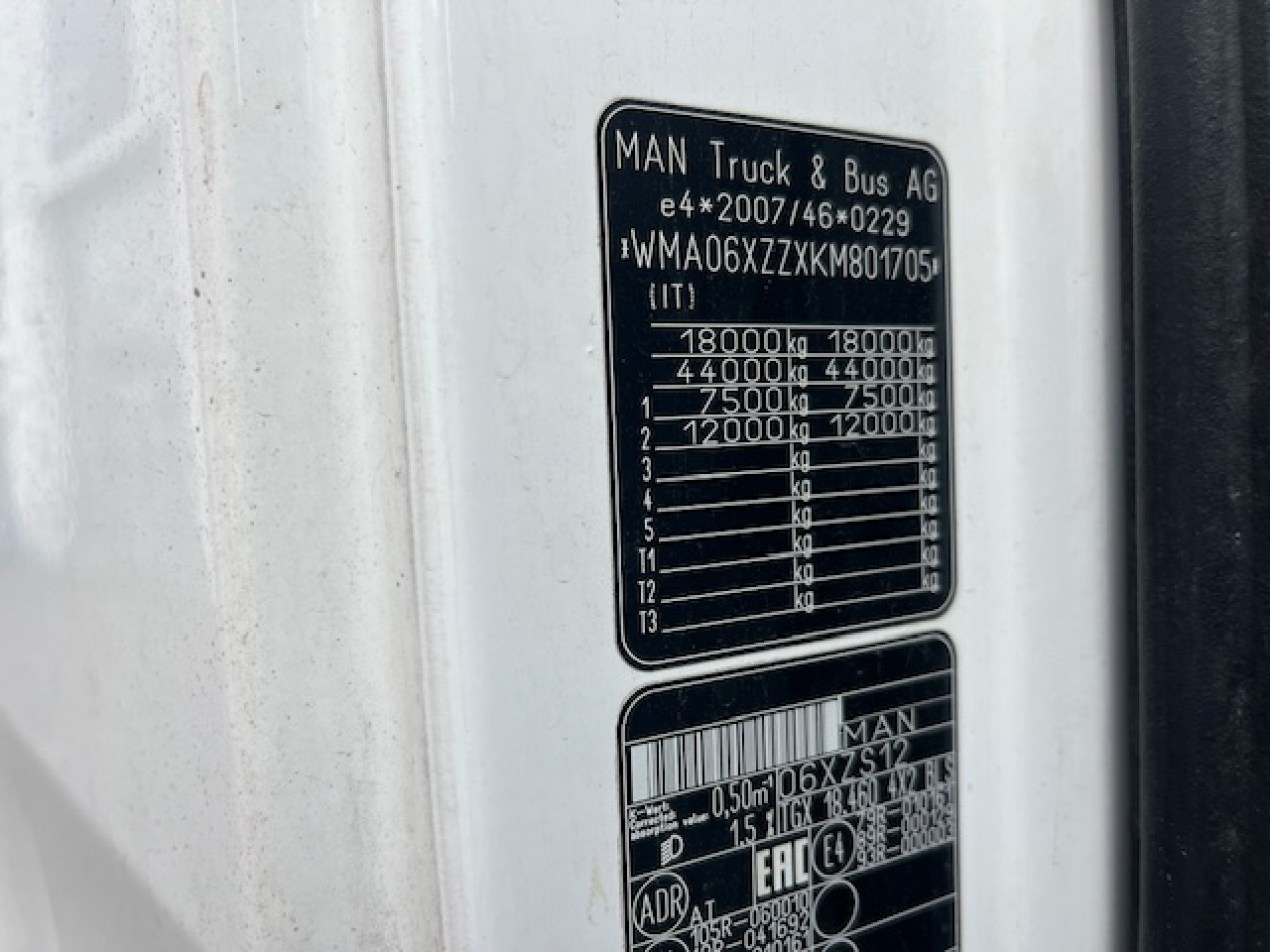 Cabeza tractora MAN TGX 18.460 4x2 BLS mit Kipphydraulik Euro6 Klima: foto 12 Cabeza tractora MAN TGX 18.460 4x2 BLS mit Kipphydraulik Euro6 Klima: foto 12