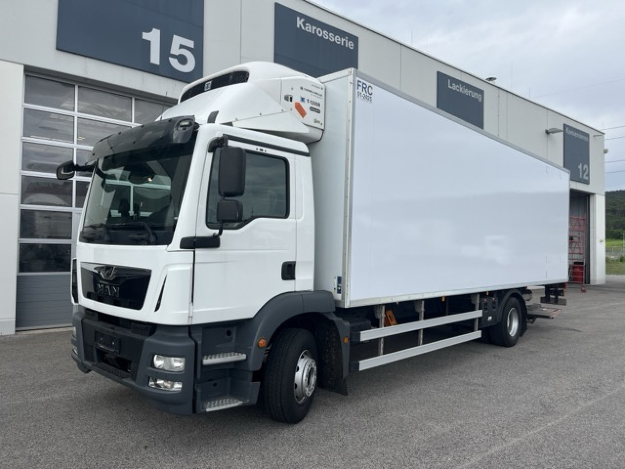 MAN TGM 15.290 4x2 LL Tiefkühler ATP 08.2028 Euro6 - Furgoneta frigorifica: foto 1 MAN TGM 15.290 4x2 LL Tiefkühler ATP 08.2028 Euro6 - Furgoneta frigorifica: foto 1