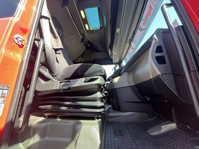 MAN TGX 26.470 6x2-4 LL - neu bereift Euro6 Intarder - Camión portacontenedore/ Intercambiable: foto 3 MAN TGX 26.470 6x2-4 LL - neu bereift Euro6 Intarder - Camión portacontenedore/ Intercambiable: foto 3