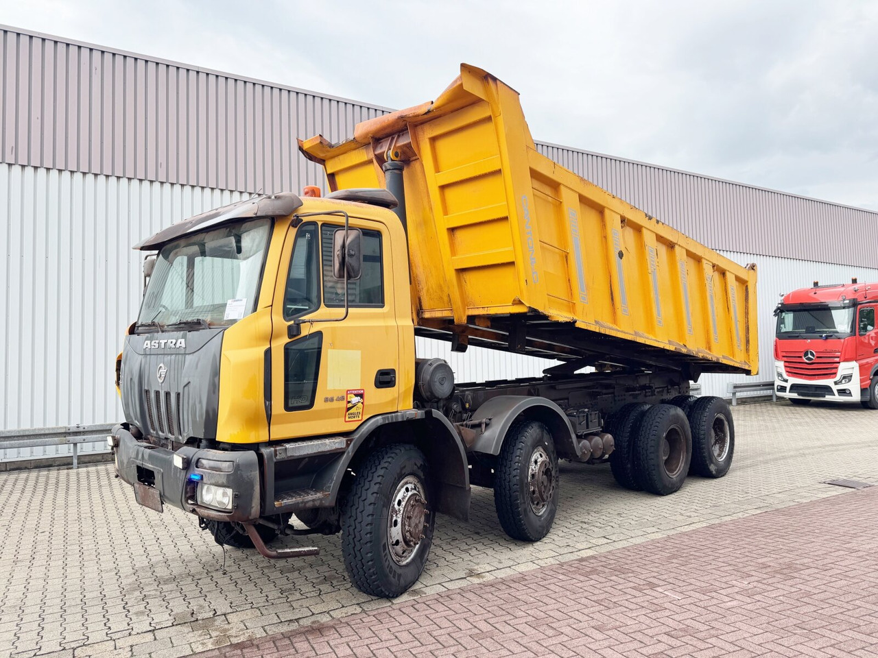 ASTRA HHD8 86.48-80 8x6 ASTRA HHD8 86.48-80 8x6 Mulde ca. 24m³ - Dúmper: foto 1 ASTRA HHD8 86.48-80 8x6 ASTRA HHD8 86.48-80 8x6 Mulde ca. 24m³ - Dúmper: foto 1