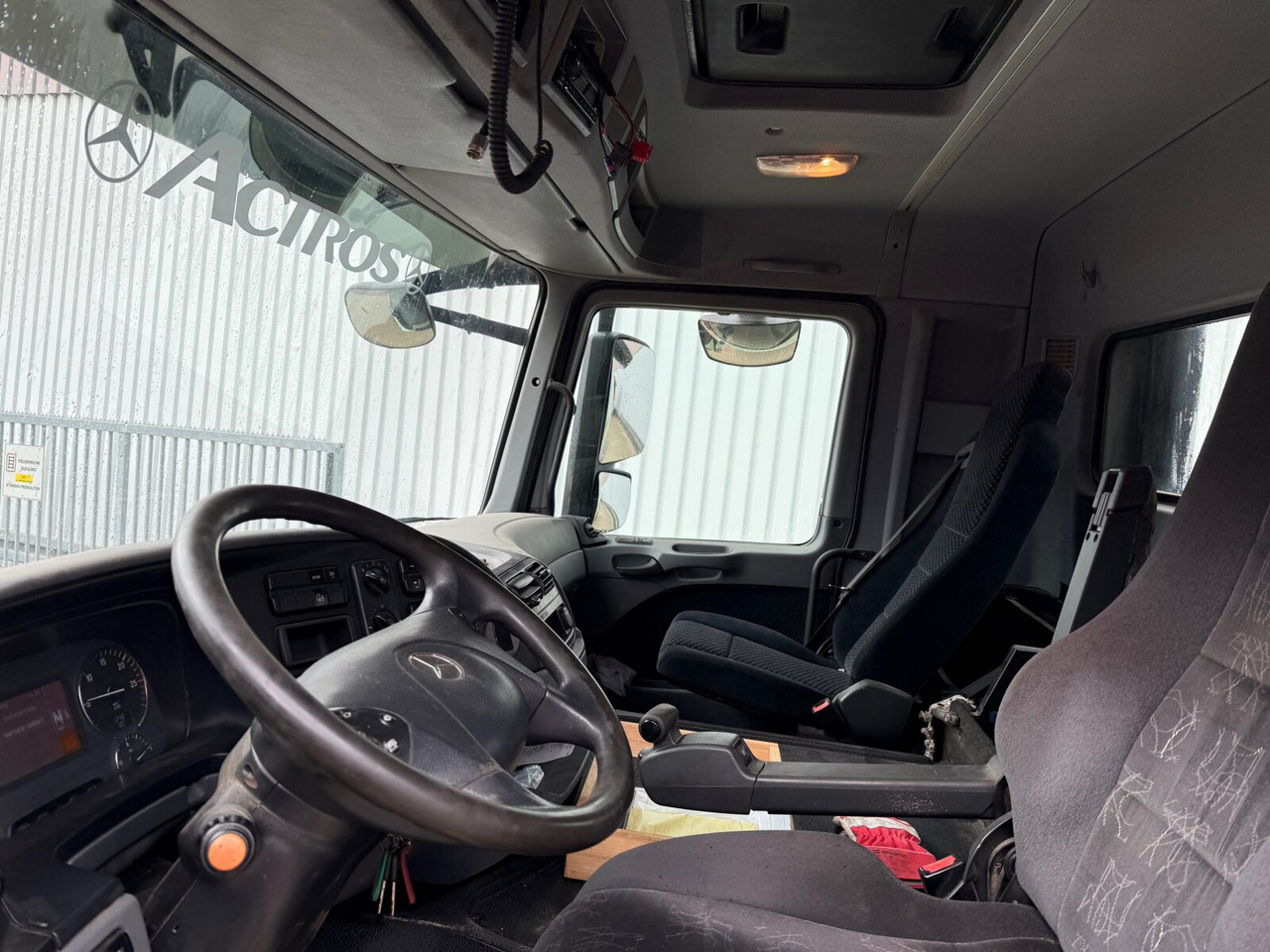 Mercedes-Benz Actros 1841 LS 4x2 Actros 1841 LS 4x2, Kipphydraulik - Cabeza tractora: foto 2 Mercedes-Benz Actros 1841 LS 4x2 Actros 1841 LS 4x2, Kipphydraulik - Cabeza tractora: foto 2