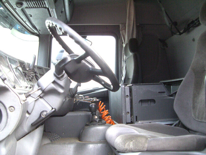 Scania 144G 530 6x4 144G 530 6x4 - Cabeza tractora: foto 3 Scania 144G 530 6x4 144G 530 6x4 - Cabeza tractora: foto 3