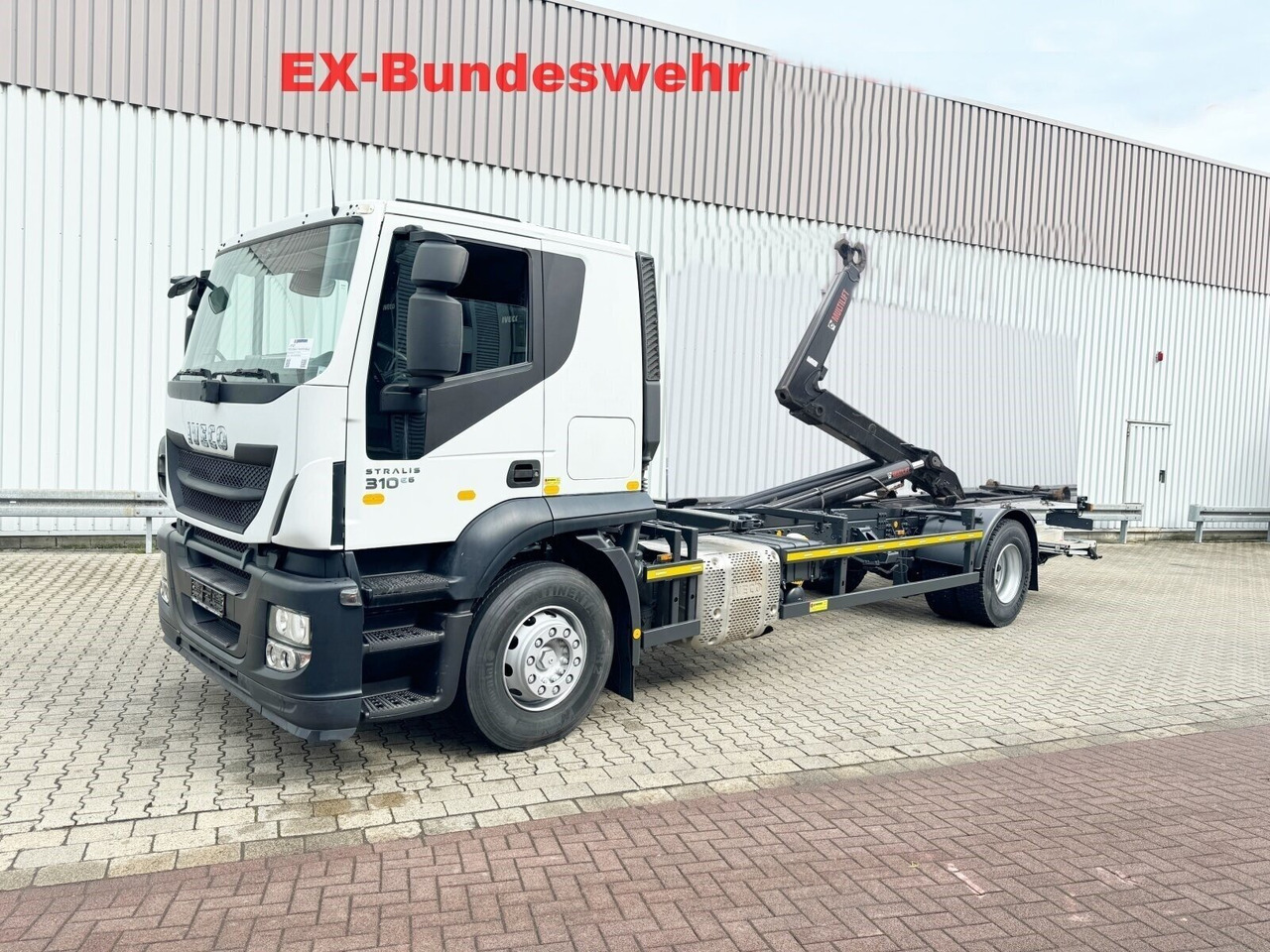 Iveco Stralis AT 190 S31FP-CM 4x2 Stralis AT 190 S31FP-CM 4x2, LBW BÄR, Ex-Bundeswehr - Camión: foto 1 Iveco Stralis AT 190 S31FP-CM 4x2 Stralis AT 190 S31FP-CM 4x2, LBW BÄR, Ex-Bundeswehr - Camión: foto 1