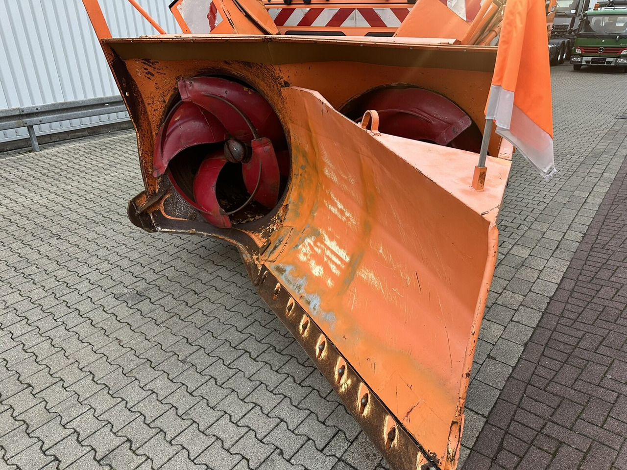 MAN 19.464 4x4 BB 19.464 4x4 BB, Schneefräse mit Separatmotor - Camión: foto 4 MAN 19.464 4x4 BB 19.464 4x4 BB, Schneefräse mit Separatmotor - Camión: foto 4