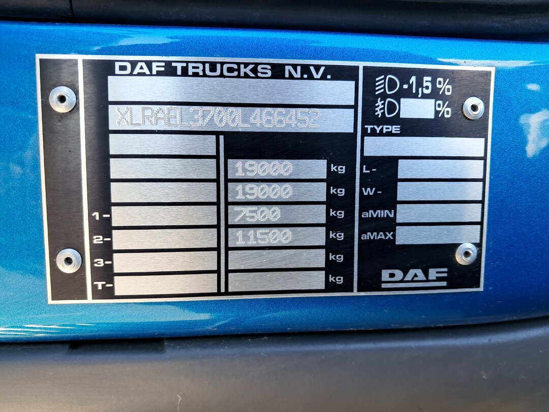 DAF LF 290 FA 4x2 LF 290 FA 4x2, Nebenantrieb, Navi - Camión chasis: foto 4 DAF LF 290 FA 4x2 LF 290 FA 4x2, Nebenantrieb, Navi - Camión chasis: foto 4