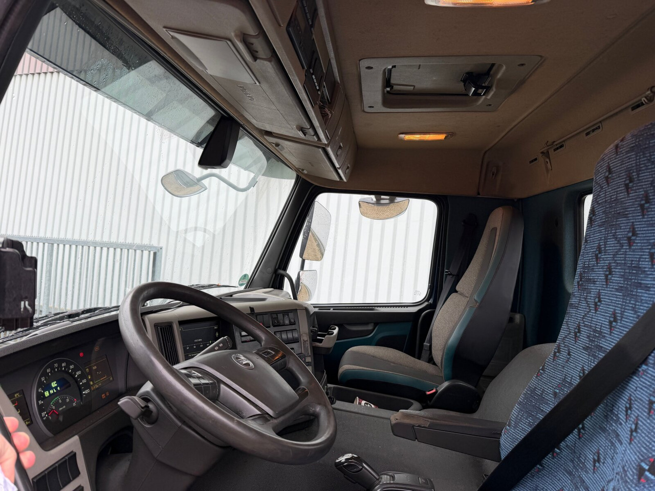 FM 410 6x2 FM 410 6x2, Lenk-/Liftachse, Motorabtrieb - Camión multibasculante: foto 4 FM 410 6x2 FM 410 6x2, Lenk-/Liftachse, Motorabtrieb - Camión multibasculante: foto 4