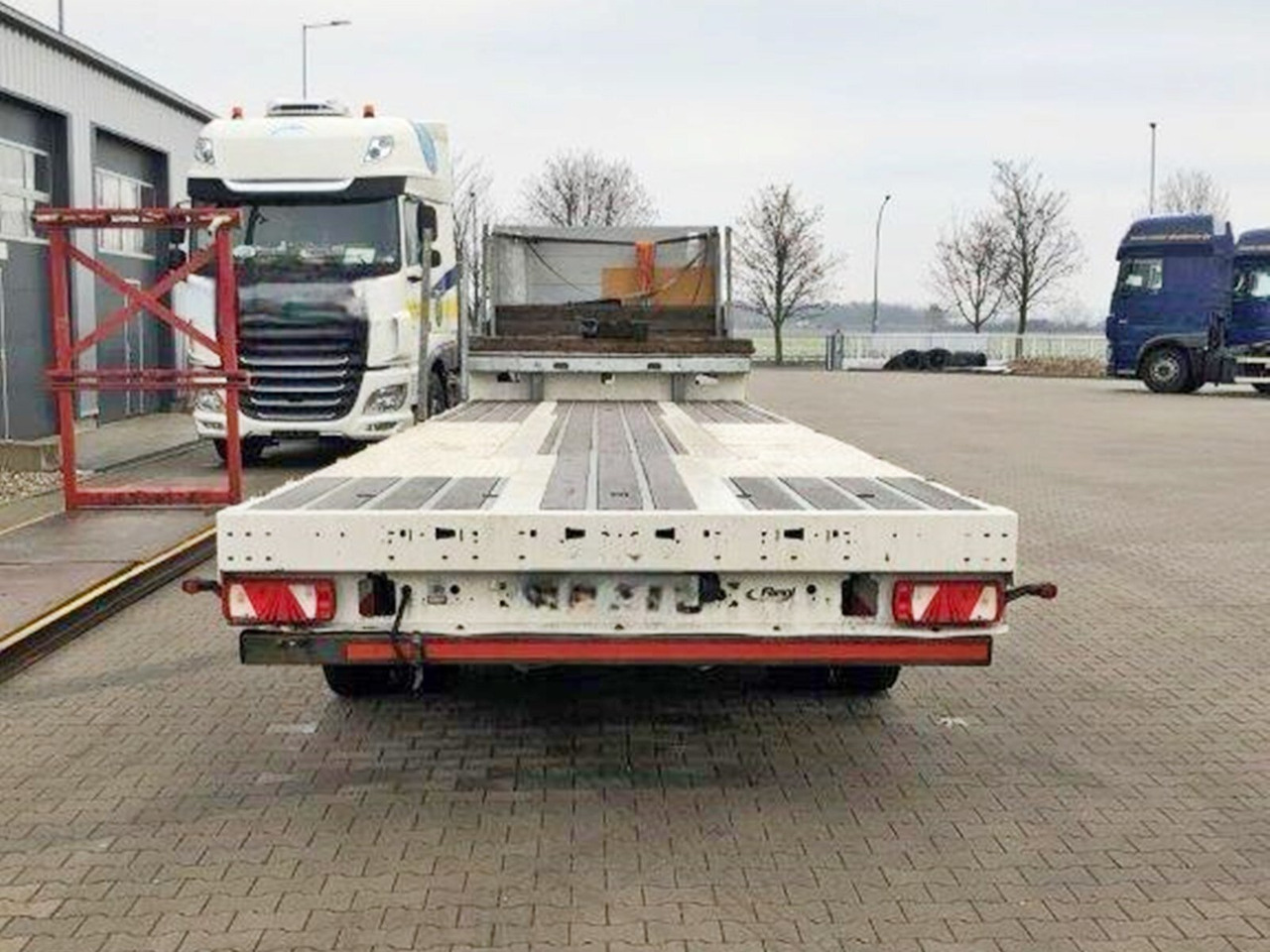 Fliegl SDS 390 SDS 390, 2x VORHANDEN! - Semirremolque góndola rebajadas: foto 4 Fliegl SDS 390 SDS 390, 2x VORHANDEN! - Semirremolque góndola rebajadas: foto 4