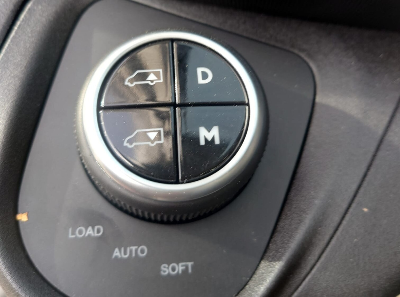 Iveco Daily 72C18H/P DK 4x2 Daily 72C18H/P DK 4x2, Nebenantrieb, Mehrfach Vorhanden! - Camión chasis: foto 4 Iveco Daily 72C18H/P DK 4x2 Daily 72C18H/P DK 4x2, Nebenantrieb, Mehrfach Vorhanden! - Camión chasis: foto 4