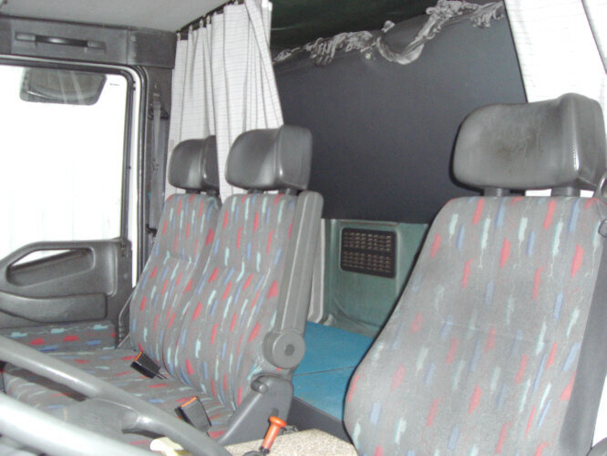 Iveco EuroCargo 120E24 4x2 - Camión lona: foto 4 Iveco EuroCargo 120E24 4x2 - Camión lona: foto 4