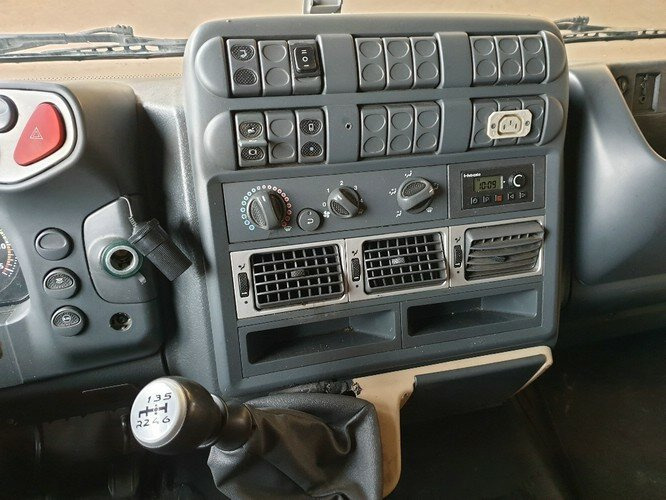 Leasing para Iveco EuroCargo 80E 18 4x2 Euro Cargo ML 80 E 18, Hiab Kran 060-2 Iveco EuroCargo 80E 18 4x2 Euro Cargo ML 80 E 18, Hiab Kran 060-2: foto 14