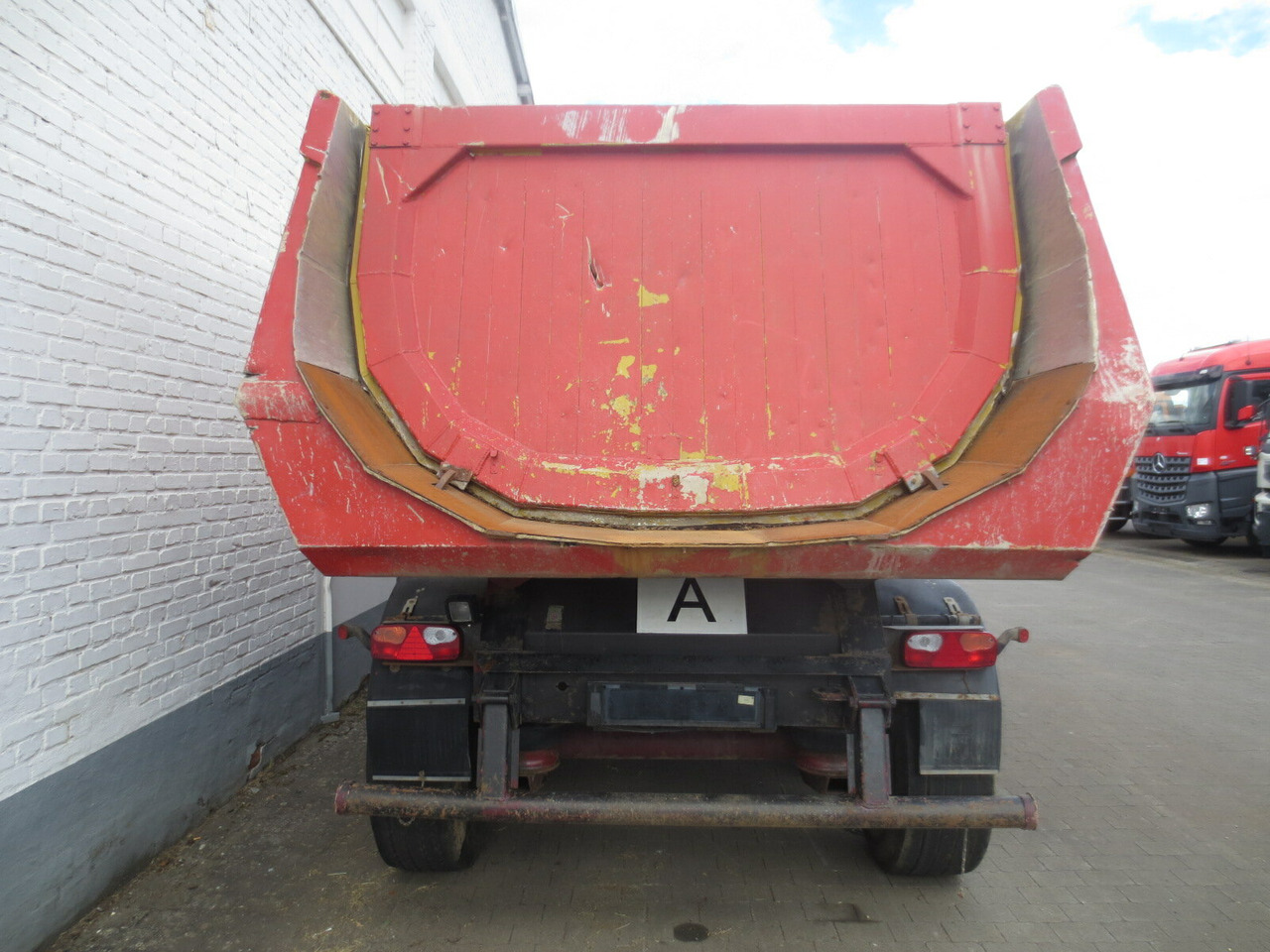 Kögel SKHL 18 SKHL 18 Alu Rundmulde, 24 cbm, Blechboden - Semirremolque volquete: foto 3 Kögel SKHL 18 SKHL 18 Alu Rundmulde, 24 cbm, Blechboden - Semirremolque volquete: foto 3