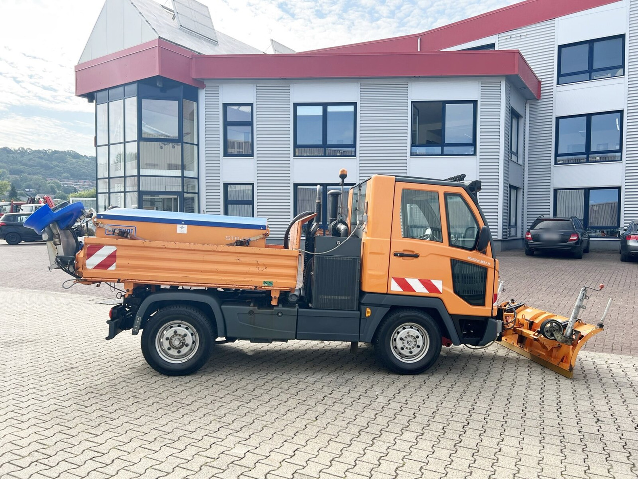 Camión volquete, Vehículo municipal M31 4x4 M31 4x4, 3-S-Kipper, Schneepflug, Streuer: foto 10