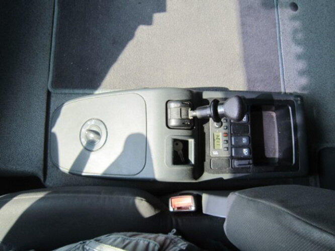 MAN TGM 12.280BL 4x2 - Camión portavehículos: foto 2 MAN TGM 12.280BL 4x2 - Camión portavehículos: foto 2