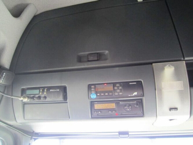 MAN TGM 12.280BL 4x2 - Camión portavehículos: foto 3 MAN TGM 12.280BL 4x2 - Camión portavehículos: foto 3