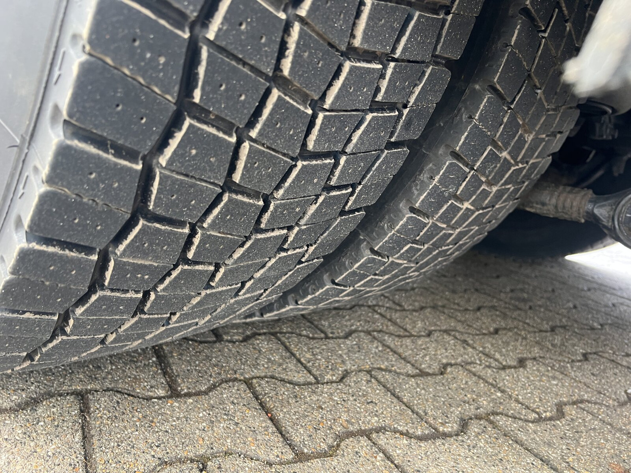 MAN TGS 26.400 6x2-4 LL TGS 26.400 6x2-4 LL, Navi, Lenk-/Liftachse, Heckkran Palfinger PK20001-K B, Funk - Camión grúa, Camión caja abierta: foto 5 MAN TGS 26.400 6x2-4 LL TGS 26.400 6x2-4 LL, Navi, Lenk-/Liftachse, Heckkran Palfinger PK20001-K B, Funk - Camión grúa, Camión caja abierta: foto 5