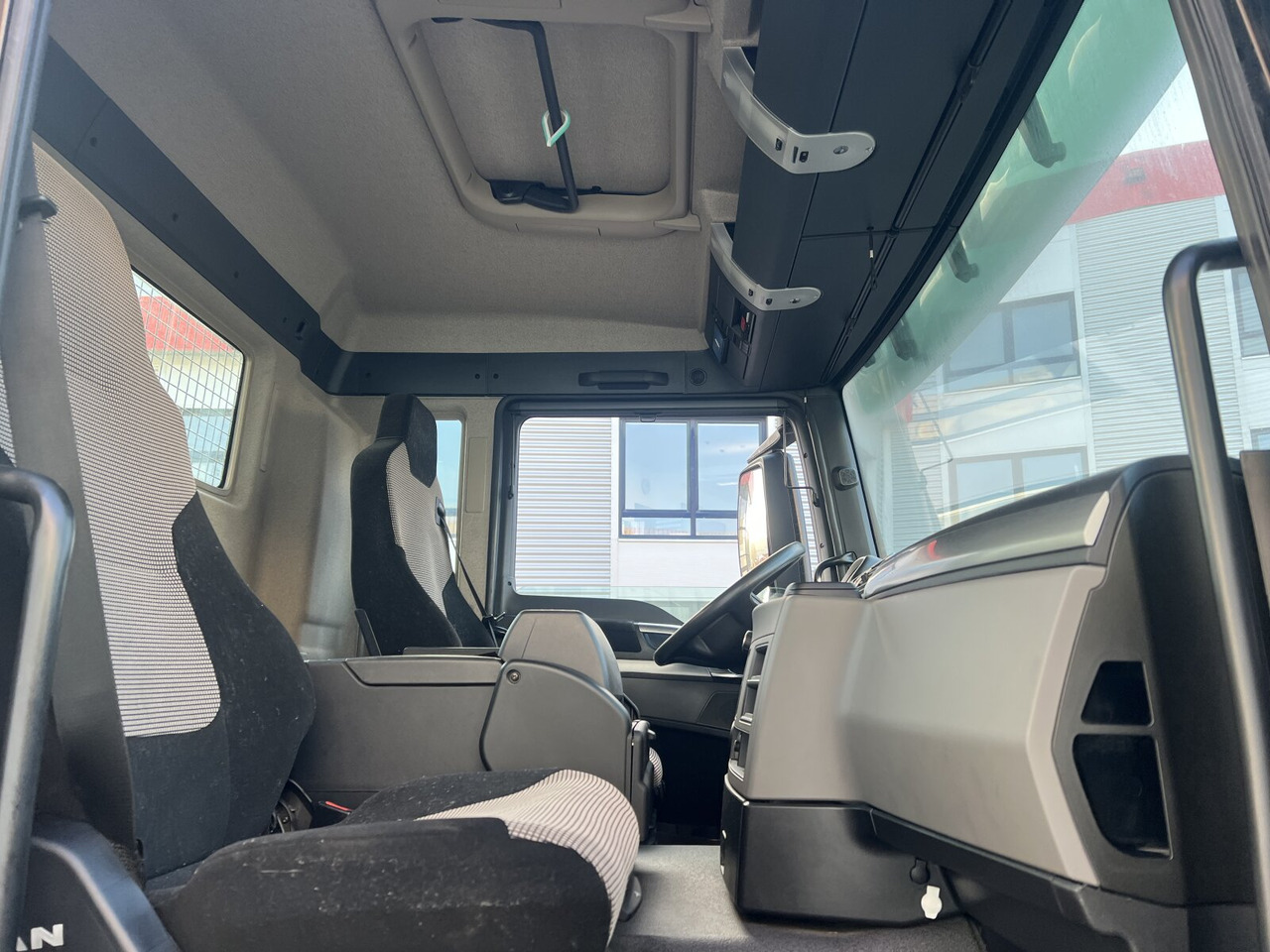 Leasing para MAN TGS 26.500 6X6 BL TGS 26.500 6X6 BL, Intarder MAN TGS 26.500 6X6 BL TGS 26.500 6X6 BL, Intarder: foto 7 Leasing para MAN TGS 26.500 6X6 BL TGS 26.500 6X6 BL, Intarder MAN TGS 26.500 6X6 BL TGS 26.500 6X6 BL, Intarder: foto 7