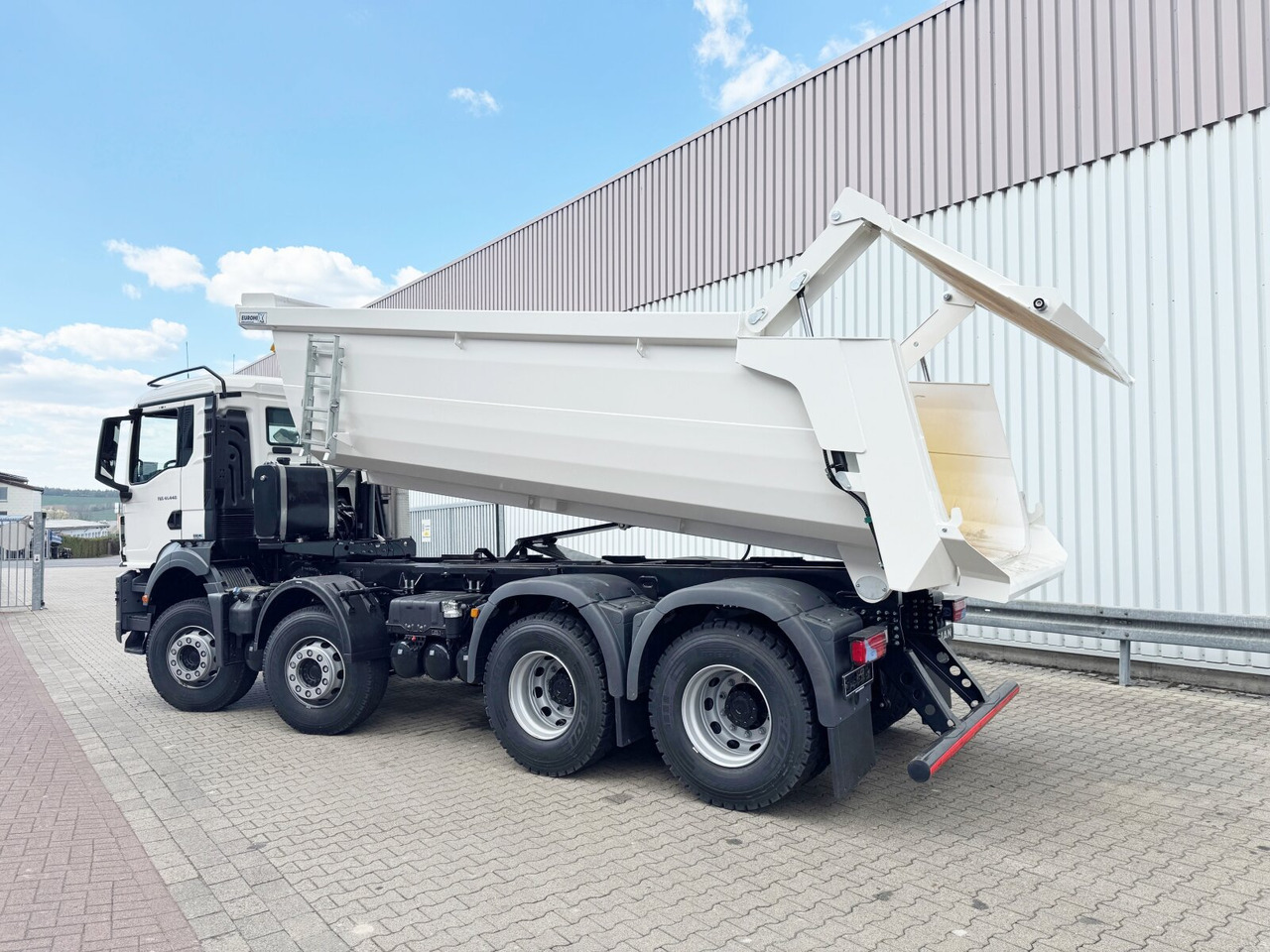 Leasing para MAN TGS 41.440/480 8x4 BB TGS 41.440/480 8x4 BB, Mulde ca. 16m³ mit hydraulischer Heckklappe, mehrfach VORHANDEN MAN TGS 41.440/480 8x4 BB TGS 41.440/480 8x4 BB, Mulde ca. 16m³ mit hydraulischer Heckklappe, mehrfach VORHANDEN: foto 14