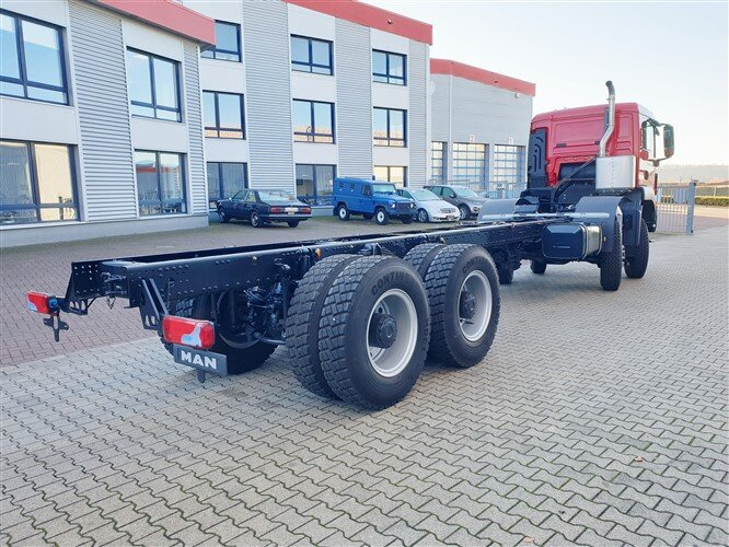 Leasing para MAN TGS 41.480 8X6 BB TGS 41.480 8X6 BB, ca. 25.000l mit Separatpumpe MAN TGS 41.480 8X6 BB TGS 41.480 8X6 BB, ca. 25.000l mit Separatpumpe: foto 11
