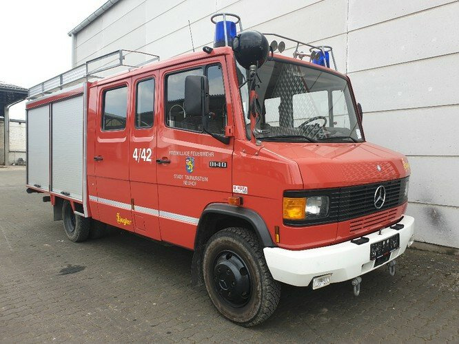 Mercedes-Benz 814 D TLF 8/6 4x2 814 D TLF 8/6 4x2, DOKA, Feuerwehr - Camión de bomberos: foto 1 Mercedes-Benz 814 D TLF 8/6 4x2 814 D TLF 8/6 4x2, DOKA, Feuerwehr - Camión de bomberos: foto 1