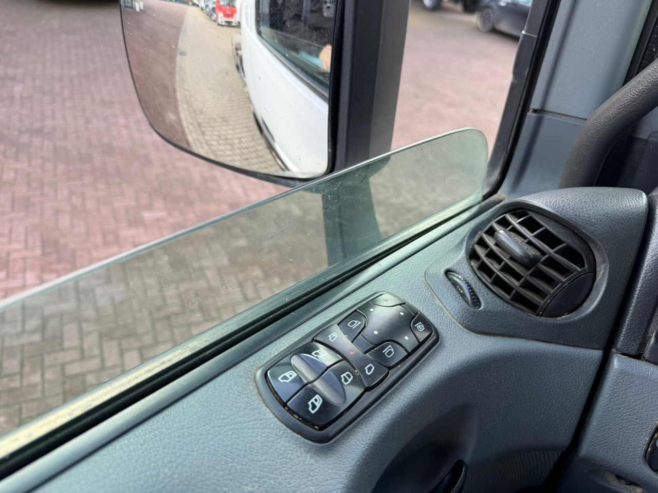 Mercedes-Benz Actros 2644 L 6x4 Actros 2644 L 6x4 - Camión chasis: foto 2 Mercedes-Benz Actros 2644 L 6x4 Actros 2644 L 6x4 - Camión chasis: foto 2