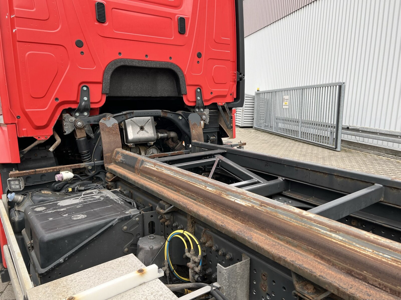 Mercedes-Benz Actros 2645 6x2 Actros 2645 6x2, Retarder, Liftachse, AWL, Hiab LBW - Camión chasis: foto 3 Mercedes-Benz Actros 2645 6x2 Actros 2645 6x2, Retarder, Liftachse, AWL, Hiab LBW - Camión chasis: foto 3