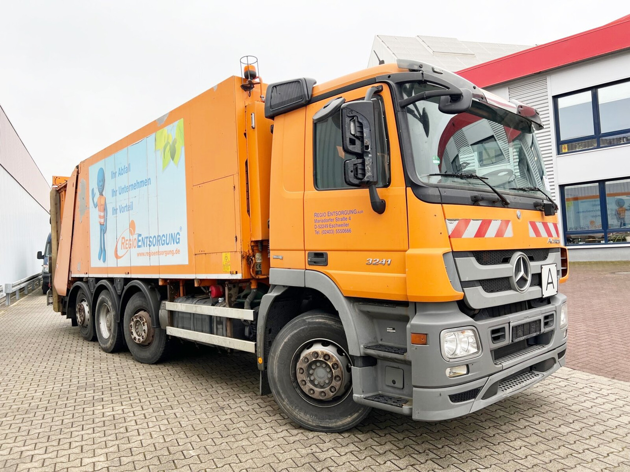 Camión de basura para transporte de basura Mercedes-Benz Actros 3241 L 8x2/6 Actros 3241 L 8x2/6, 2x Lenkachse, Zöller Medium XL, Zöller-Schüttung: foto 9