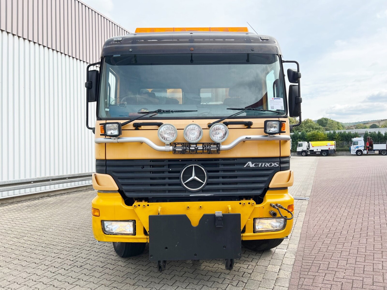 Leasing para Mercedes-Benz Actros 3243 K 8x4/4 Actros 3243 K 8x4/4, Müller Saug- und Spülwagen ca. 17m³, Rechtslenker Mercedes-Benz Actros 3243 K 8x4/4 Actros 3243 K 8x4/4, Müller Saug- und Spülwagen ca. 17m³, Rechtslenker: foto 9