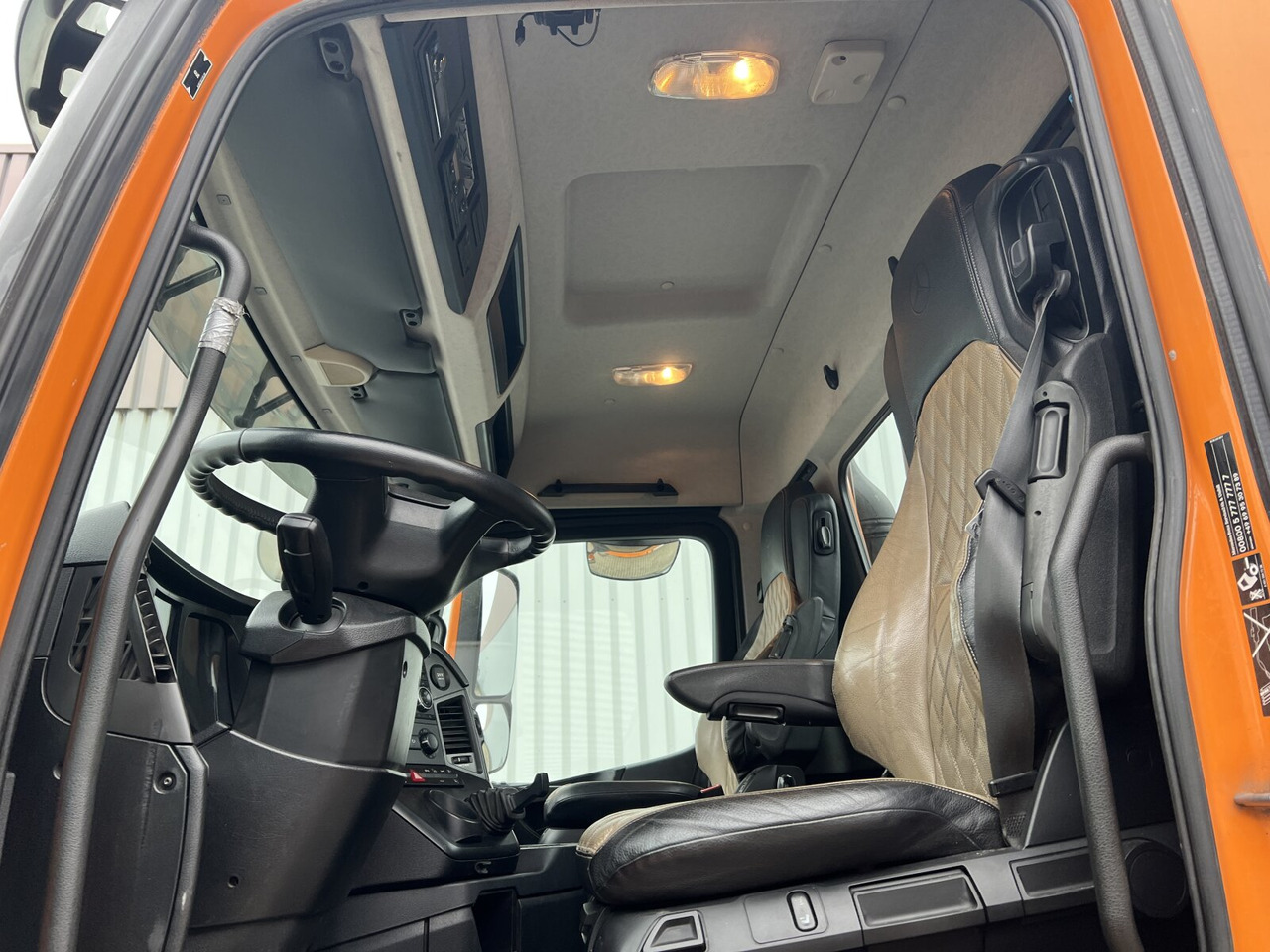 Mercedes-Benz Arocs 2552 L 6x2 Arocs 2552 L 6x2, Lenk-/Liftachse 3x Vorhanden! - Camión multibasculante: foto 2 Mercedes-Benz Arocs 2552 L 6x2 Arocs 2552 L 6x2, Lenk-/Liftachse 3x Vorhanden! - Camión multibasculante: foto 2
