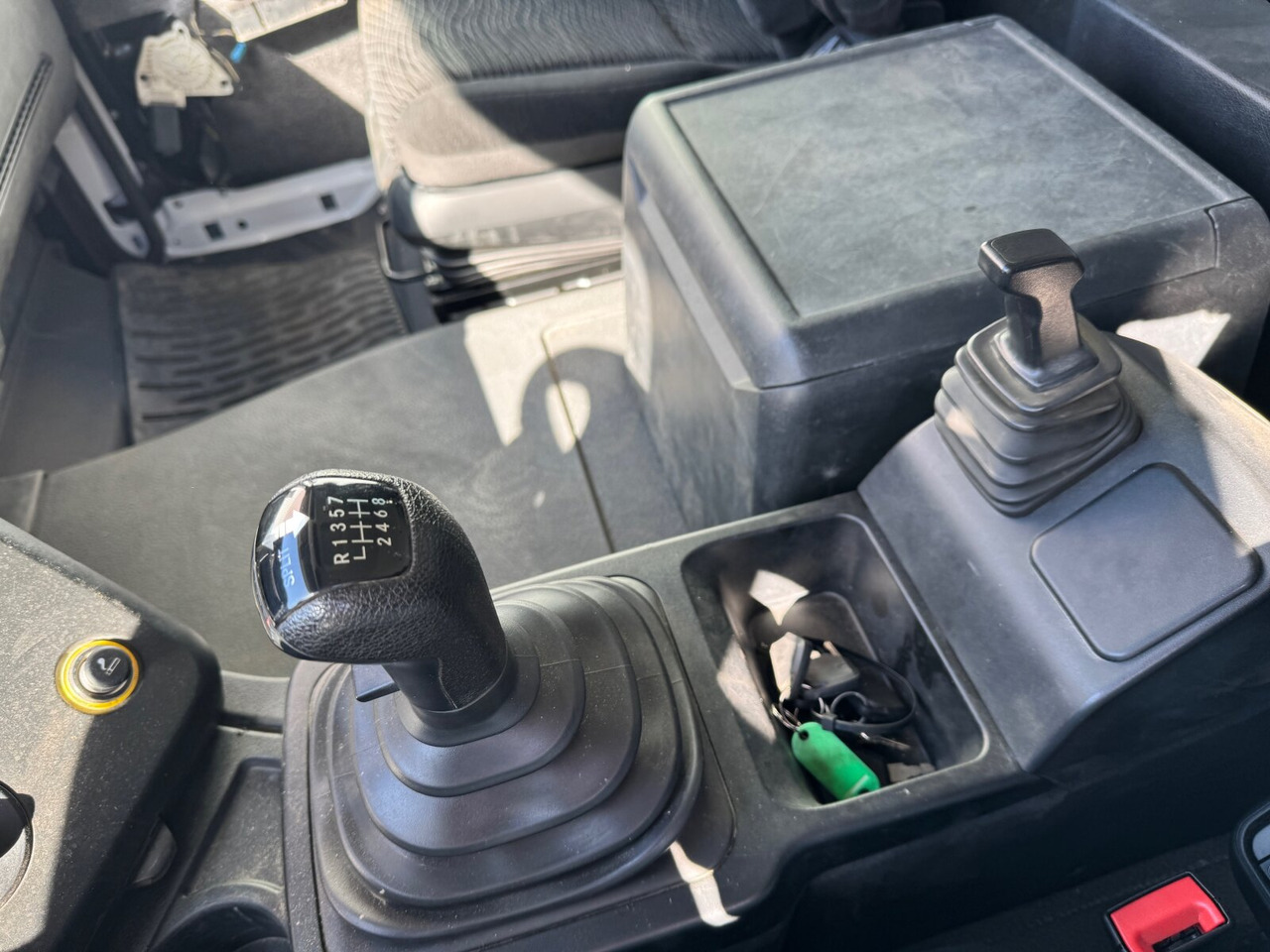 Camión multibasculante Mercedes-Benz Arocs 3242/48 LK 8x4/4 Arocs 3242/48 LK 8x4/4, Lenk-/Liftachse: foto 6 Camión multibasculante Mercedes-Benz Arocs 3242/48 LK 8x4/4 Arocs 3242/48 LK 8x4/4, Lenk-/Liftachse: foto 6