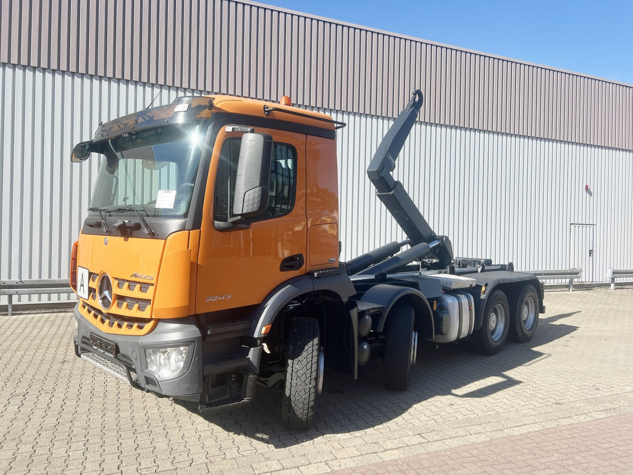 Mercedes-Benz Arocs 3243 LK 8x4/4 Arocs 3243 LK 8x4/4, Motorabtrieb - Camión multibasculante: foto 1 Mercedes-Benz Arocs 3243 LK 8x4/4 Arocs 3243 LK 8x4/4, Motorabtrieb - Camión multibasculante: foto 1