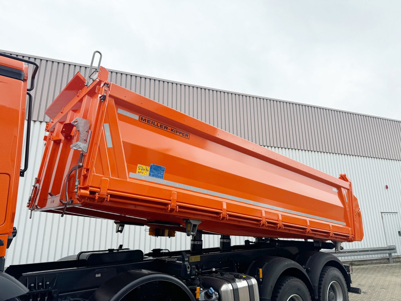 Camión volquete nuevo Mercedes-Benz Arocs 3248 K 8x4 Arocs 3248 K 8x4, Navi, Multimedia Cockpit: foto 13