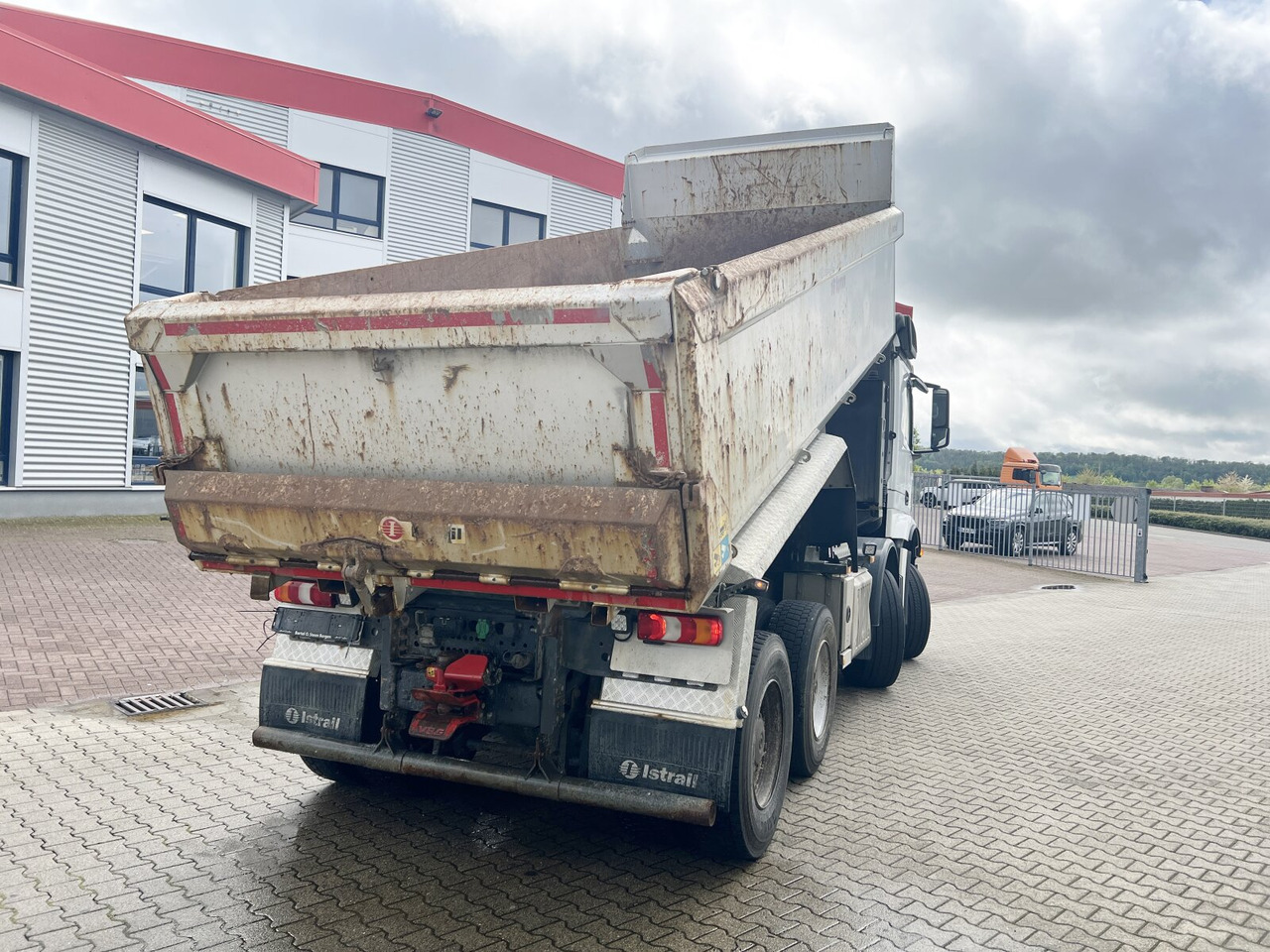 Leasing para Mercedes-Benz Arocs 3253 K 8x4/4 Arocs 3253 K 8x4/4, Retarder, Stahlmulde ca. 15m³, hydr. Heckklappenöffnung Mercedes-Benz Arocs 3253 K 8x4/4 Arocs 3253 K 8x4/4, Retarder, Stahlmulde ca. 15m³, hydr. Heckklappenöffnung: foto 10