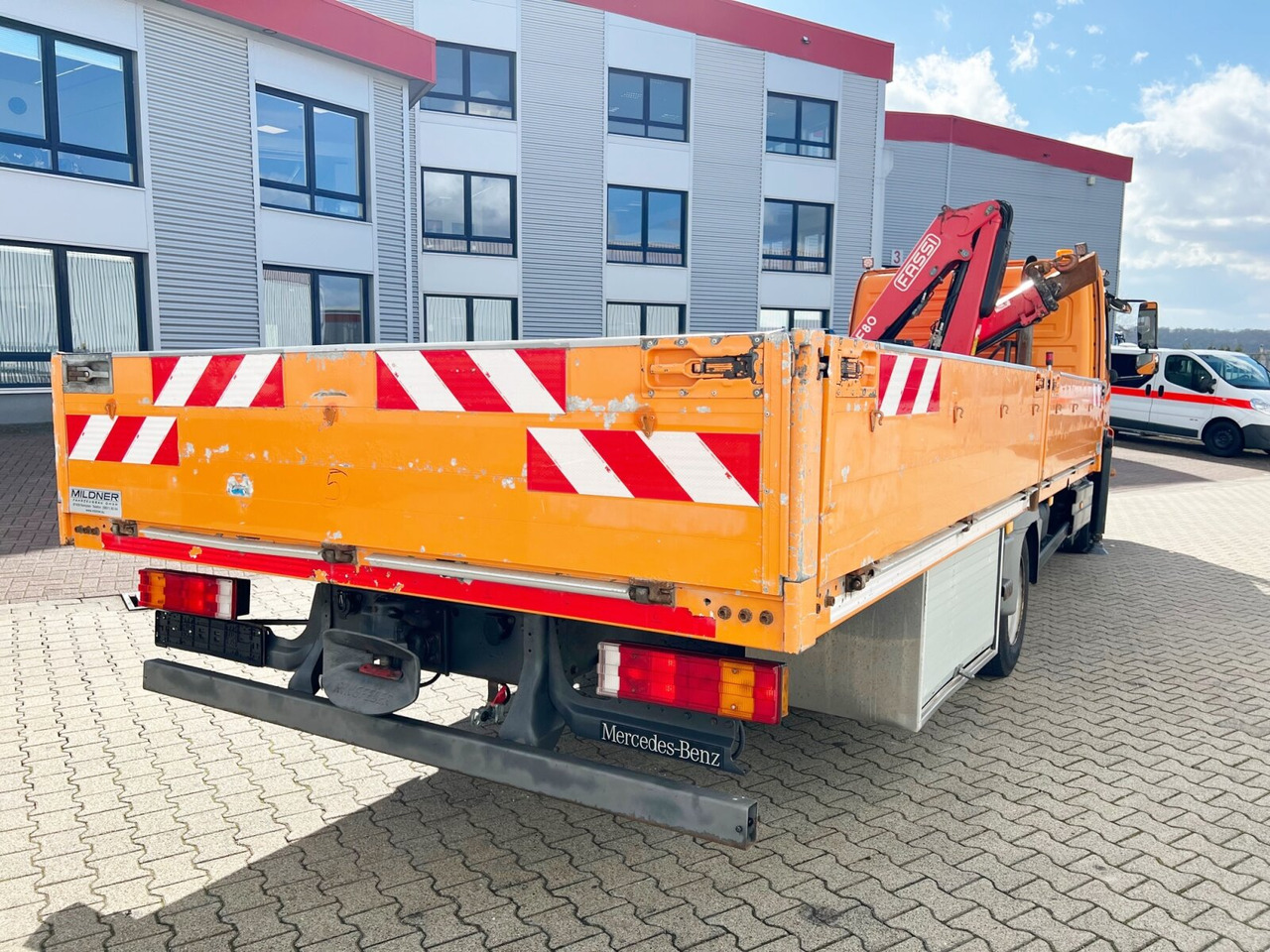 Camión grúa, Camión caja abierta Mercedes-Benz Atego 1024 L 4x2 Atego 1024 L 4x2 mit Kran Fassi F80A.0.21: foto 10