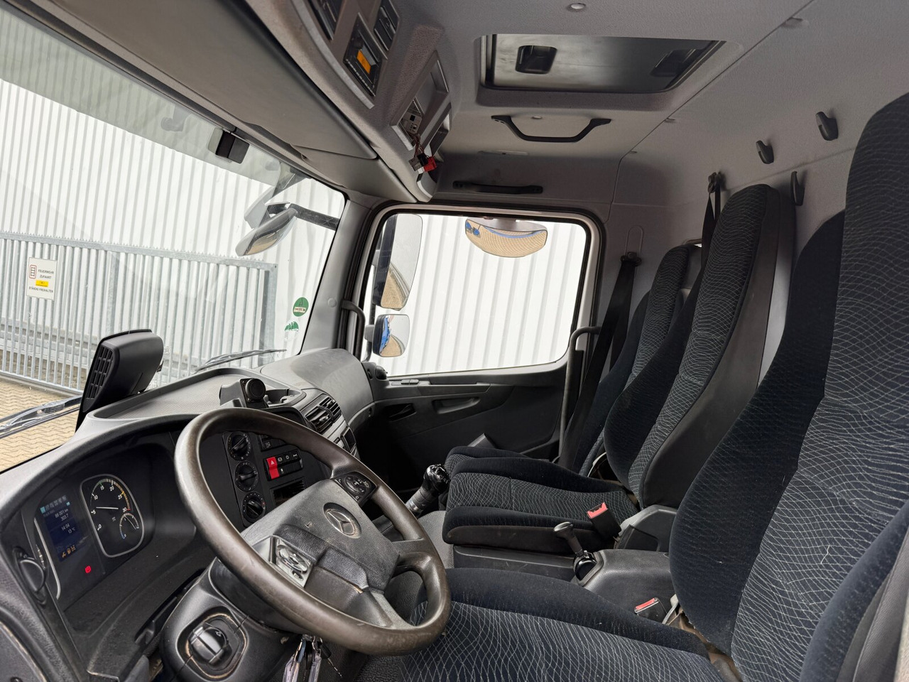 Mercedes-Benz Atego 1224 K 4x2 Atego 1224 K 4x2, Meiller 3-S-Kipper  2x AHK Öl - Camión volquete: foto 2 Mercedes-Benz Atego 1224 K 4x2 Atego 1224 K 4x2, Meiller 3-S-Kipper  2x AHK Öl - Camión volquete: foto 2