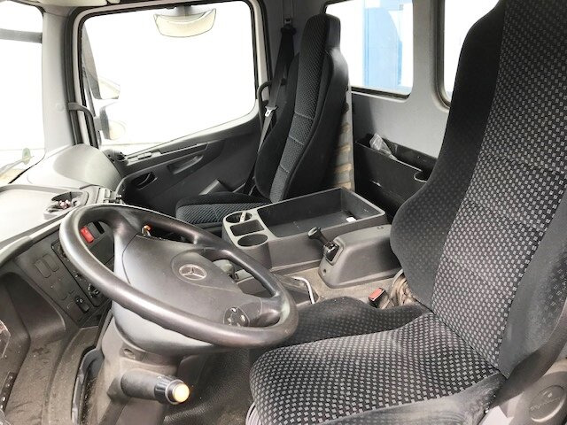 Mercedes-Benz Atego 1224 L 4x2 Atego 1224 L 4x2 Glastransporter, gegen Aufpreis Heckkran Fassi F95A21 - Camión caja abierta, Camión grúa: foto 4 Mercedes-Benz Atego 1224 L 4x2 Atego 1224 L 4x2 Glastransporter, gegen Aufpreis Heckkran Fassi F95A21 - Camión caja abierta, Camión grúa: foto 4