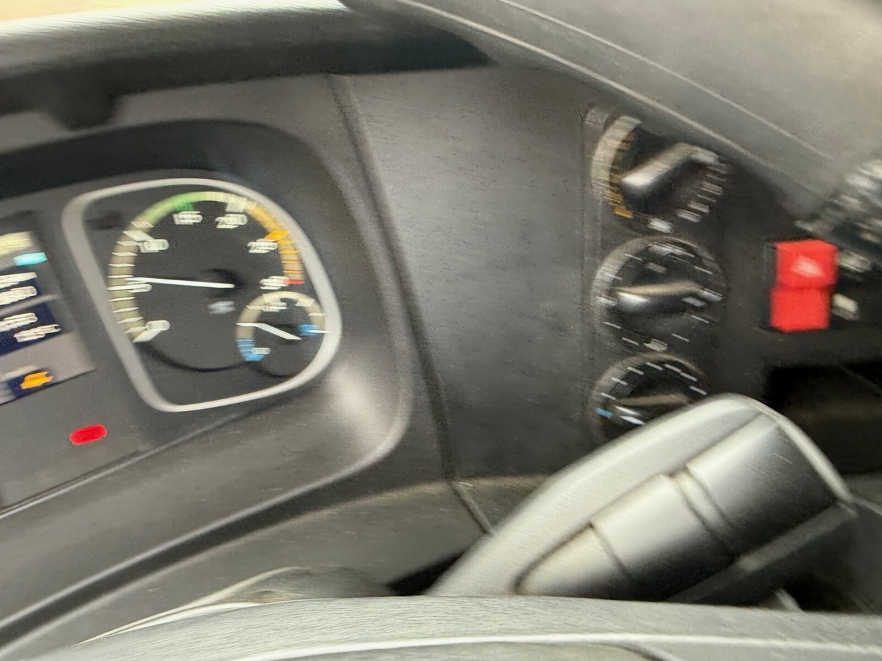 Mercedes-Benz Atego 1627 L 4x2 Atego 1627 L 4x2, 6-Zylinder, Motorabtrieb - Camión chasis: foto 5 Mercedes-Benz Atego 1627 L 4x2 Atego 1627 L 4x2, 6-Zylinder, Motorabtrieb - Camión chasis: foto 5